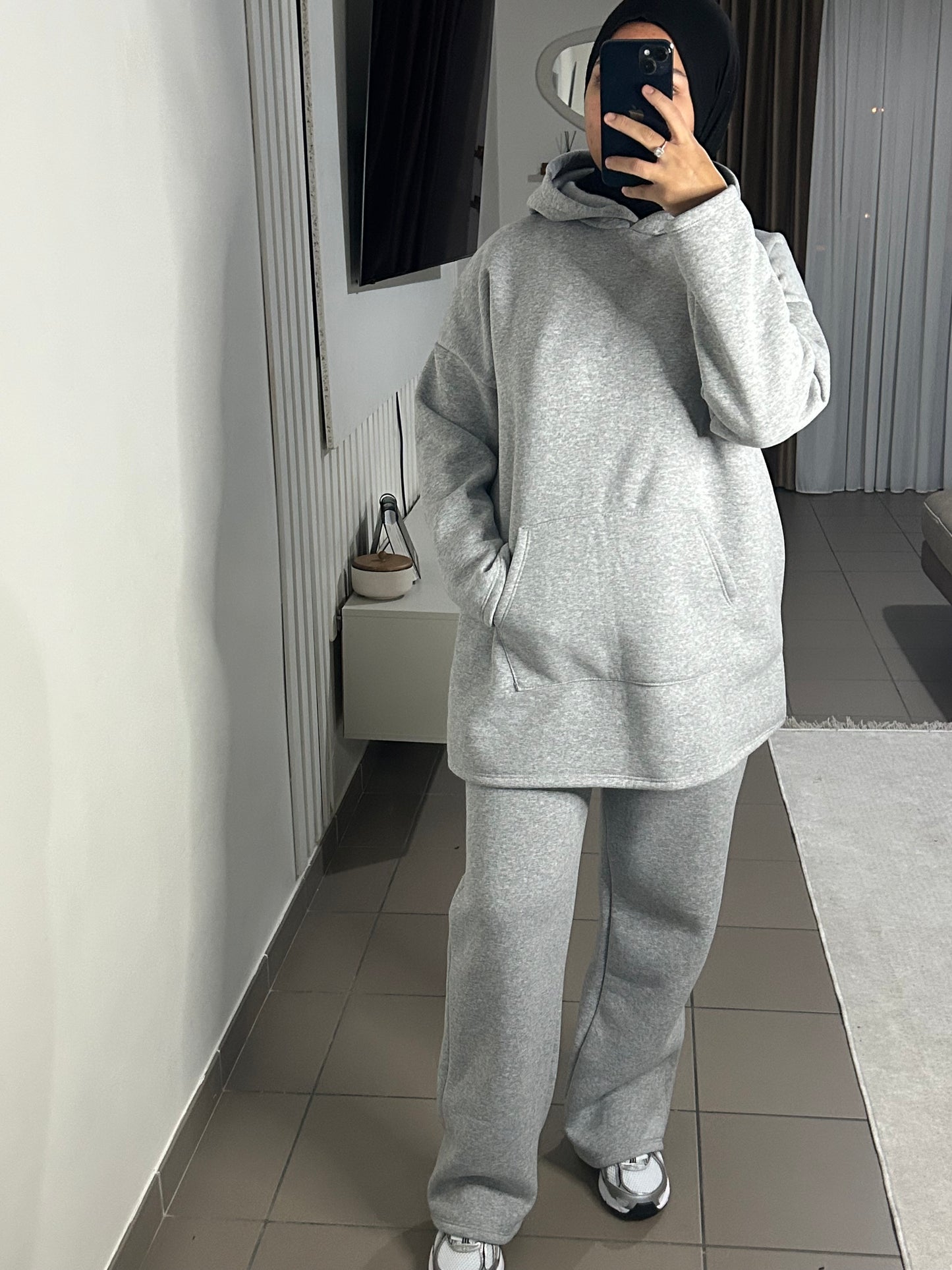 Ensemble à Capuche Oversize Femme – Décontracté et Élégant