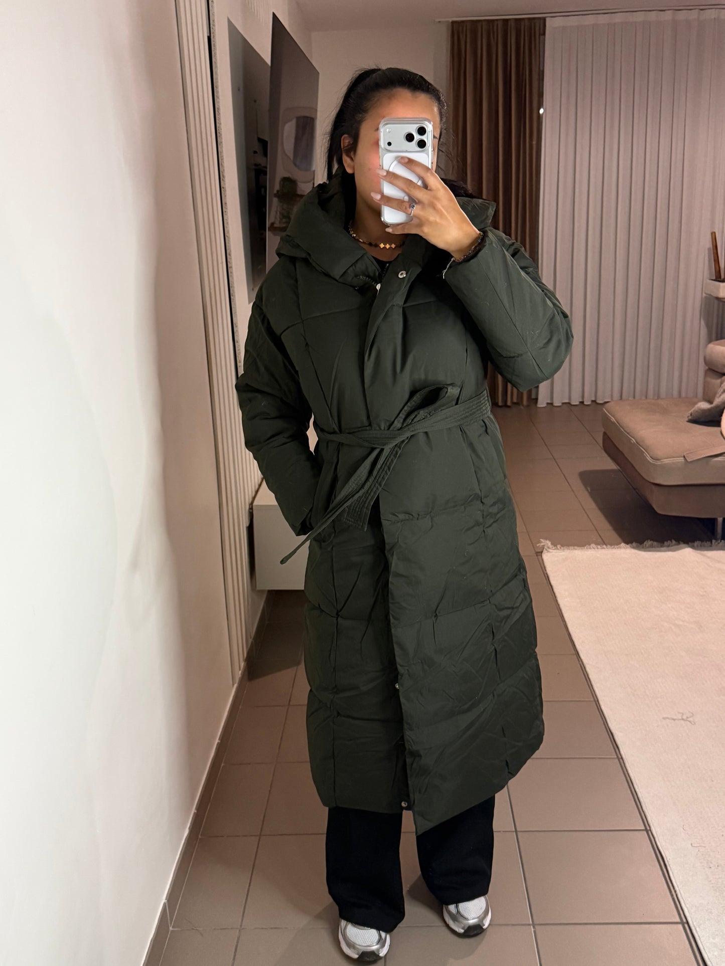 Doudoune Longue Femme Vert Forêt – Élégante et Chaude