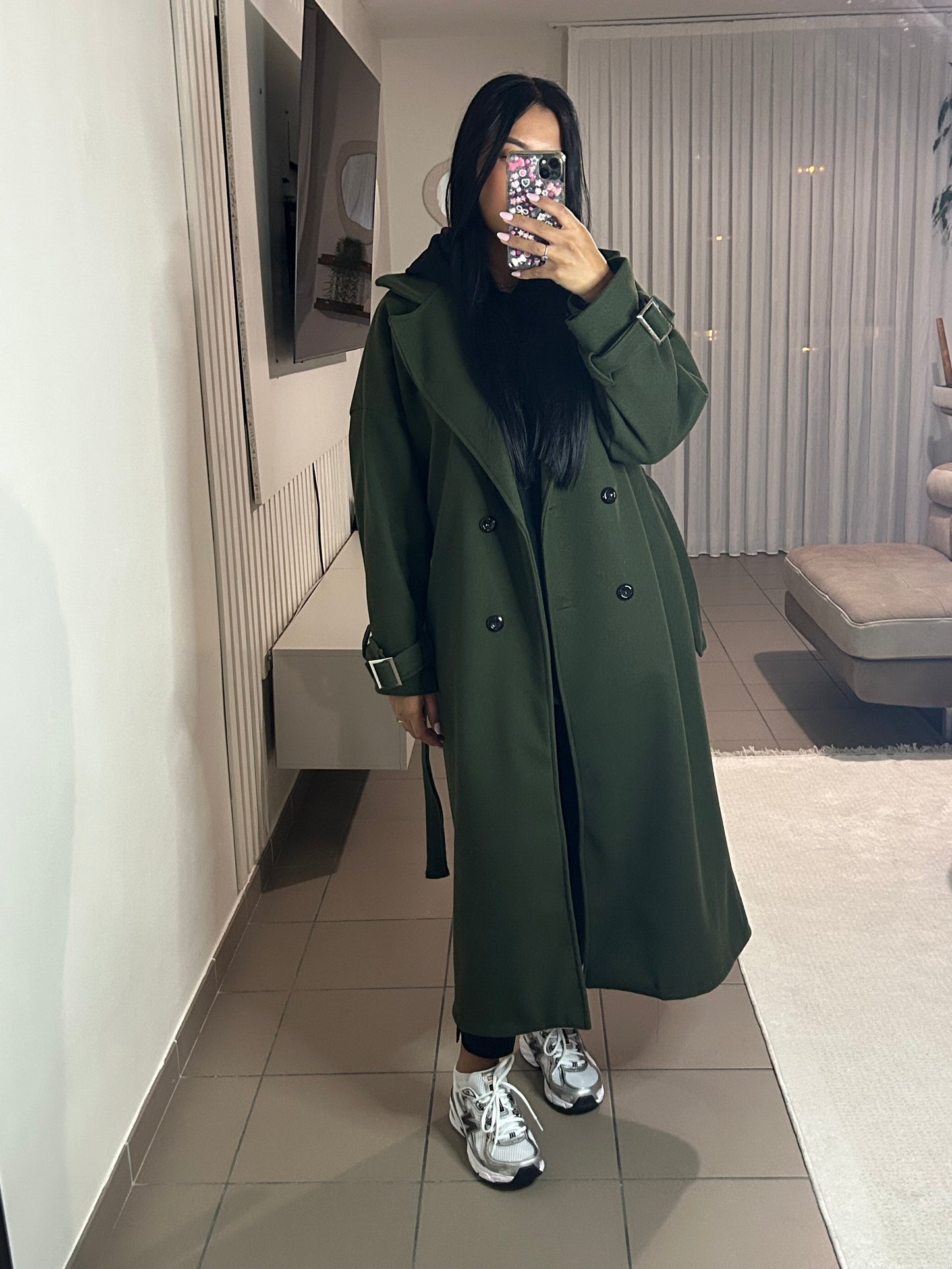 Manteau Trench Femme avec Ceinture Ajustable – Style Intemporel