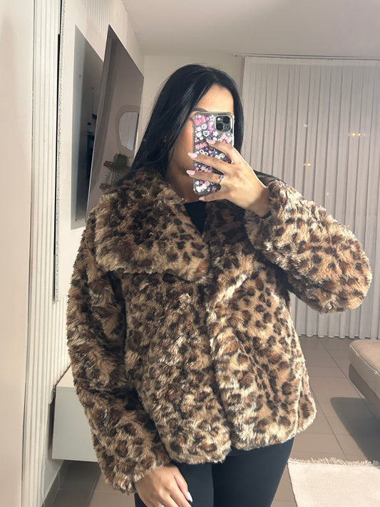 Manteau Fourrure Léopard Femme – Audacieux et Original