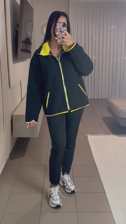 Veste en Laine Bouillie Femme Col Jaune – Élégance Discrète