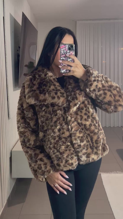 Manteau Fourrure Léopard Femme – Audacieux et Original